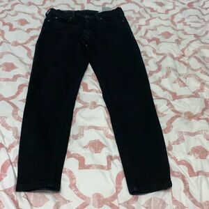 Black Lole Size 26.